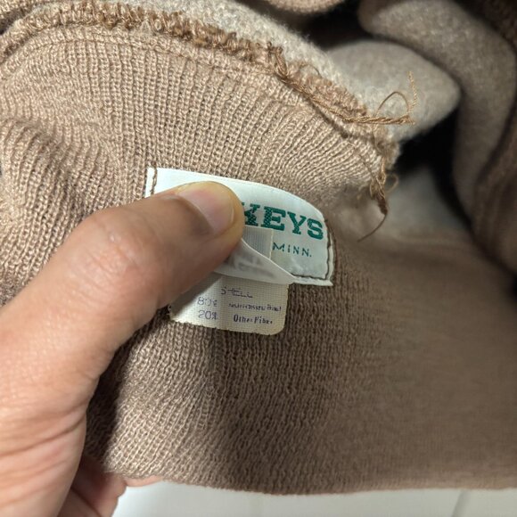 Vintage Gokey’s Suede Shoulder patch brown wool sweater - Medium/ Large - Picture 10 of 14